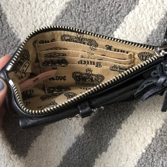 Juicy Couture Black Leather wristlet - Picture 2 of 3